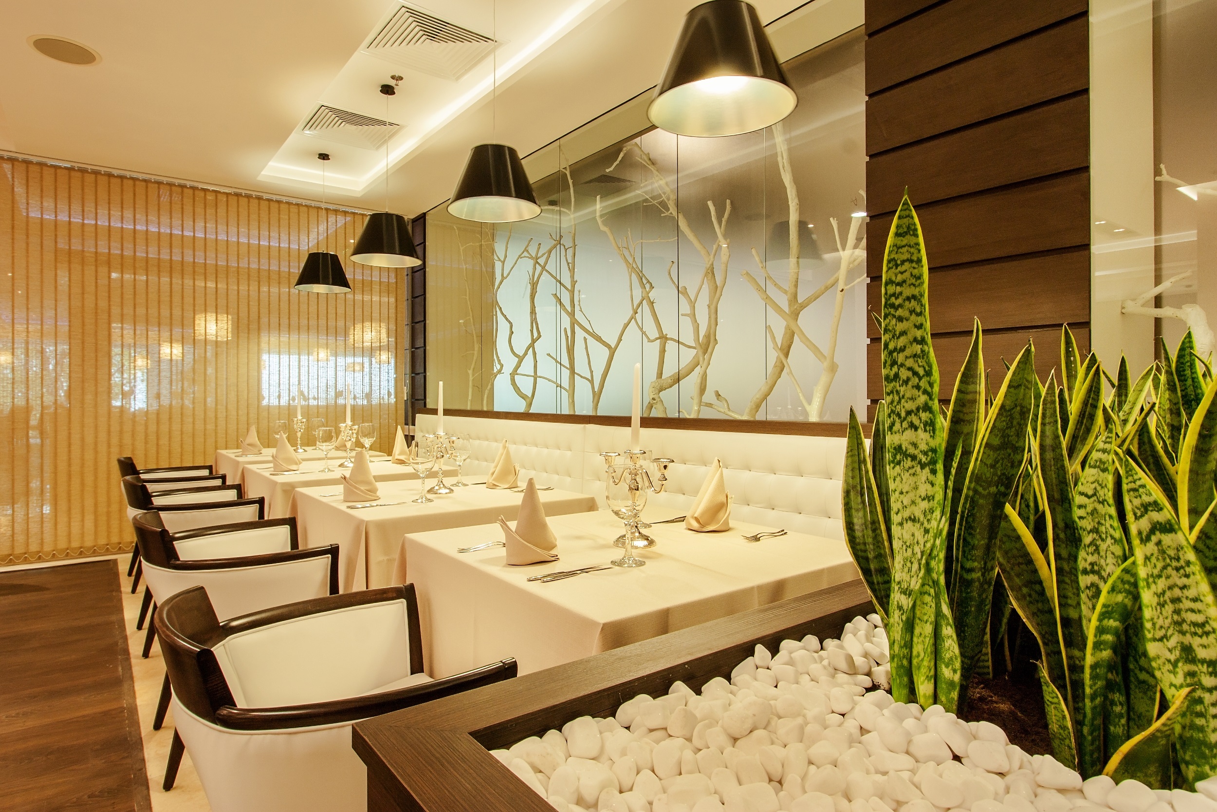 INTERNATIONAL_CASINO_TOWER__HOTEL_NISIPURILE_DE_AUR_BULGARIA_AIR_TOUR_TRAVEL